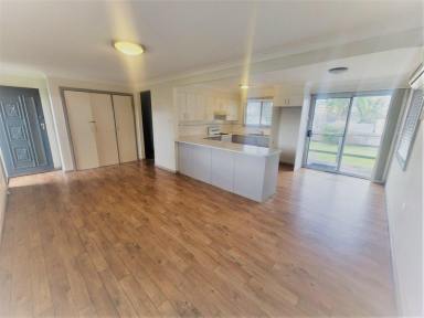 House For Lease - NSW - Old Bar - 2430 - NEAT & TIDY HOME  (Image 2)