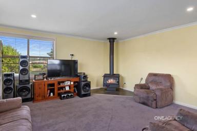 House For Sale - TAS - Smithton - 7330 - Ideal investment or first home  (Image 2)