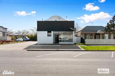 House For Sale - VIC - Sale - 3850 - PRIME LOCATION TO LIVE  (Image 2)