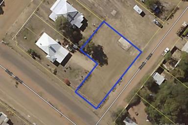 Residential Block For Sale - QLD - Longreach - 4730 - Large L shape corner block  (Image 2)