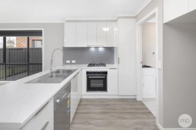 House Leased - VIC - Bonshaw - 3352 - PEACEFUL, COMFORTABLE AND CONVENIENT 3 BEDROOM TOWNHOUSE - GARDENER INCLUDED  (Image 2)