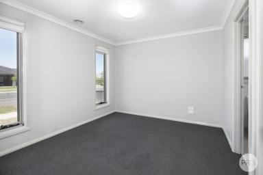 House Leased - VIC - Lucas - 3350 - GENEROUS FOUR BEDROOM LUCAS HOME  (Image 2)