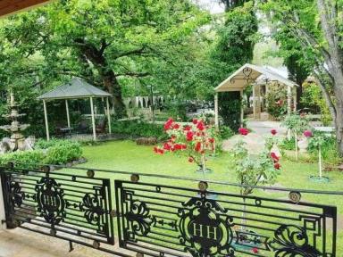 House For Sale - SA - Hahndorf - 5245 - Five properties on one title! No strata, FREEHOLD (Image 2)