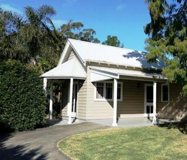 House Leased - NSW - Berry - 2535 - Secluded country cottage and studio  (Image 2)