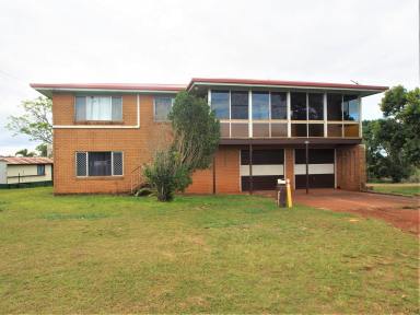 House For Sale - QLD - Childers - 4660 - Potential Potential  (Image 2)