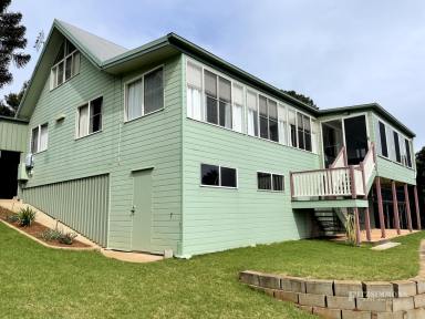 House For Sale - QLD - Bunya Mountains - 4405 - "KITCOMBE"  (Image 2)