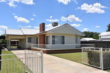 House For Lease - NSW - Moree - 2400 - Excellent location close to CBD & Golf Club  (Image 2)