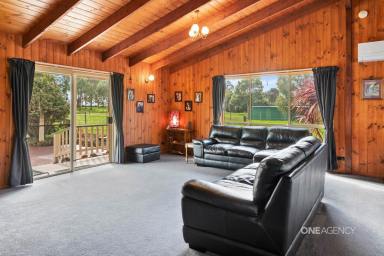House For Sale - TAS - Smithton - 7330 - Owners moving interstate - significant price drop! Well worth an inspection!  (Image 2)