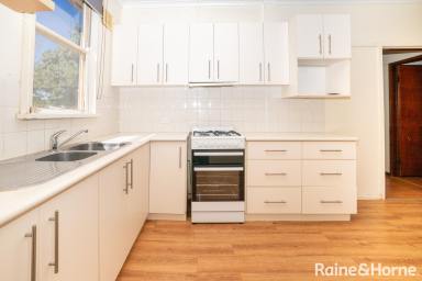 House For Lease - NSW - Mount Austin - 2650 - COSY FAMILY HOME  (Image 2)