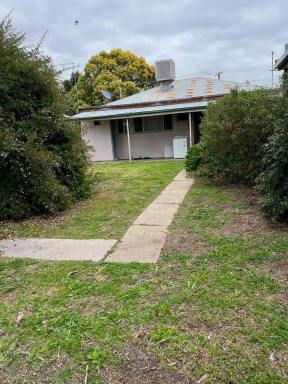 House Leased - NSW - Moree - 2400 - 3 Bedroom Home!!  (Image 2)