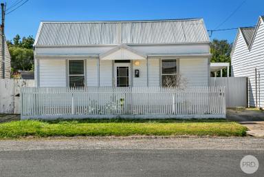 House Leased - VIC - Golden Point - 3350 - PERFECT LOCATION  (Image 2)
