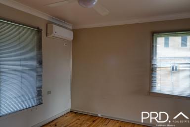 House Leased - NSW - Kyogle - 2474 - TIDY BEDSIT  (Image 2)