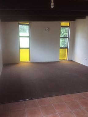Unit Leased - QLD - Yarraman - 4614 - TIDY TWO BEDROOM UNIT WITH CARPORT  (Image 2)