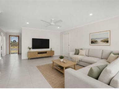 Villa For Lease - NSW - Old Bar - 2430 - MODERN VILLA  (Image 2)
