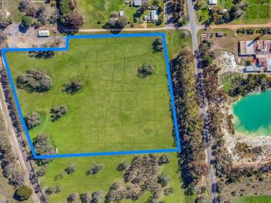 Residential Block For Sale - VIC - Glenthompson - 3293 - WOW - 11.66 Acres inside Town Boundary  (Image 2)