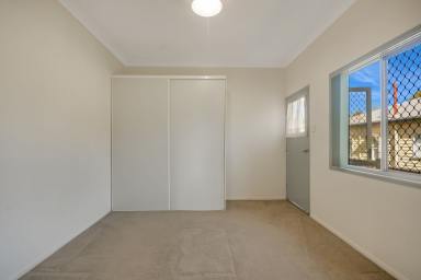 Unit Leased - QLD - Toowoomba City - 4350 - Conveniently Positioned Unit  (Image 2)