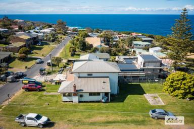 House For Sale - NSW - Tathra - 2550 - Kianinny Bay Beckons  (Image 2)