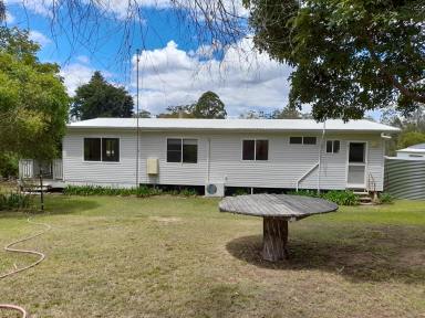 House For Lease - QLD - Blackbutt North - 4306 - Beautiful 2 bedroom home on acreage!!  (Image 2)