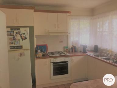 Townhouse For Lease - VIC - Wodonga - 3690 - GREAT LOCATION  (Image 2)