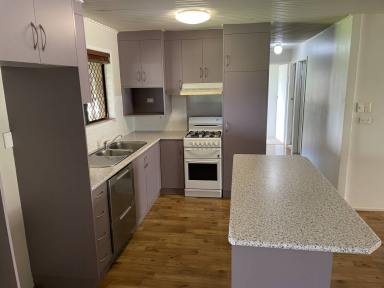 House For Lease - QLD - Mount Pleasant - 4740 - LOW-SET BRICK HOME IN PERFECT LOCATION  (Image 2)