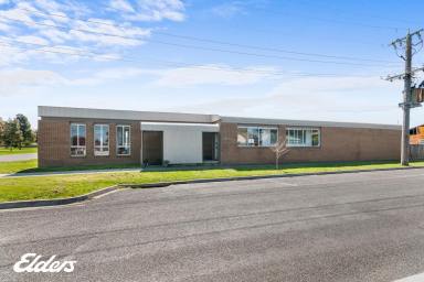 Office(s) For Sale - VIC - Yarram - 3971 - MODERN, COMMERCIAL, OFFICE COMPLEX  (Image 2)