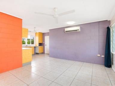 Unit For Lease - QLD - Woree - 4868 - Two Bedroom One Bathroom Unit minutes away from the City Centre  (Image 2)