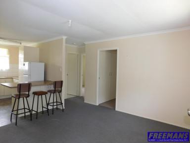 Unit Leased - QLD - Nanango - 4615 - AIR CONDITIONED 2 BEDROOM UNIT CLOSE TO EVERYTHING - AN APPLICATION HAS BEEN APPROVED  (Image 2)