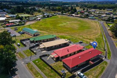 House Sold - TAS - Beaconsfield - 7270 - Quiet Easy Care Unit  (Image 2)