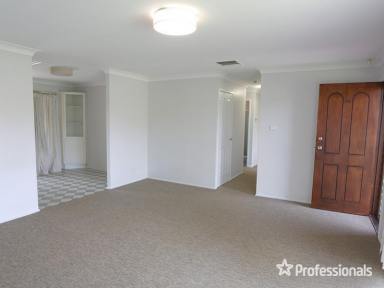 House For Lease - NSW - West Tamworth - 2340 - 36 McGregor Street  (Image 2)