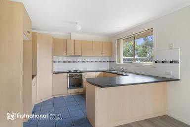 Unit For Lease - TAS - Kingston - 7050 - Modern Unit in Great Location  (Image 2)