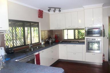 House Leased - QLD - Ball Bay - 4741 - BEAUTIFUL BEACH STYLE HOME WITH VIEWS  (Image 2)