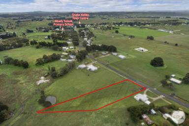 Residential Block For Sale - VIC - Snake Valley - 3351 - Large Snake Valley Building Block, Close to the Village  (Image 2)