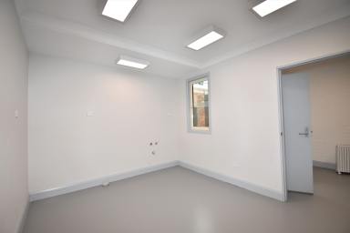 Office(s) For Lease - VIC - Beechworth - 3747 - COMMERCIAL OPPORTUNITY ON CAMP ST  (Image 2)