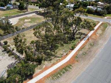 Residential Block For Sale - NSW - Barham - 2732 - Large residential block  (Image 2)