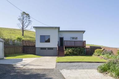 House For Sale - TAS - Mooreville - 7321 - Slice Of The Country Life!  (Image 2)