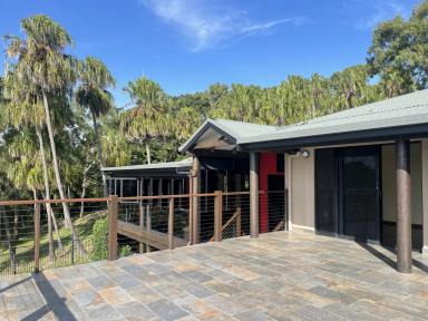 House Leased - QLD - Eimeo - 4740 - ENTERTAINERS DREAM HOME WITH A VIEW!  (Image 2)