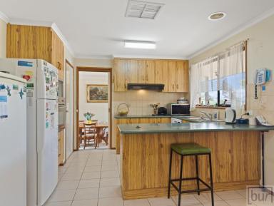 House Sold - VIC - Rutherglen - 3685 - Quality Family Home  (Image 2)