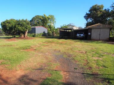 House For Sale - QLD - Childers - 4660 - WHEN POSITION IS PRIORITY  (Image 2)