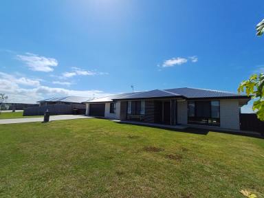 House Leased - QLD - Innes Park - 4670 - Large Modern Home- Close To The Beach!  (Image 2)