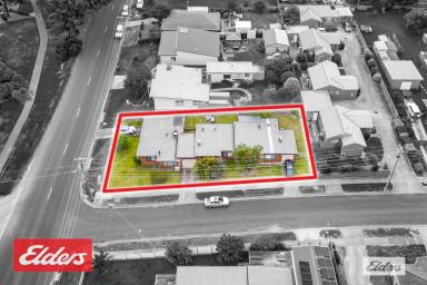 Block of Units For Sale - VIC - Lakes Entrance - 3909 - Great Investment, Positioned for Convenience!  (Image 2)