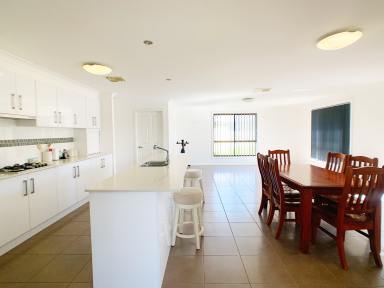 House Leased - NSW - Tamworth - 2340 - Modern 3 Bedroom Family Home - WESTDALE  (Image 2)