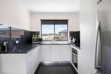 House For Sale - TAS - Penguin - 7316 - Affordable Unit - Desirable Location!  (Image 2)