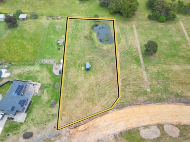 Residential Block For Sale - VIC - Lindenow South - 3875 - OVER AN ACRE WITH DAM  (Image 2)