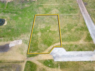 Residential Block For Sale - VIC - Lindenow South - 3875 - OVERLOOKING FARMLAND  (Image 2)
