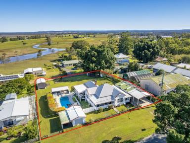 House For Sale - NSW - Lawrence - 2460 - Charming Home with pool and Expansive Rural Views in Yamba hinterland.  (Image 2)