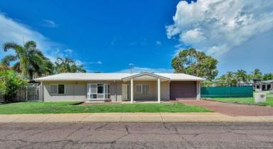 House For Sale - NT - Leanyer - 0812 - Fantastic Family Home with Great Outdoor Areas and Plenty of Space Throughout  (Image 2)