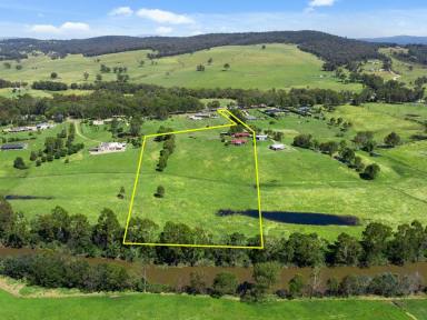 House For Sale - VIC - Sarsfield - 3875 - ON THE NICHOLSON RIVER – YOUR DREAM HOME AWAITS!  (Image 2)