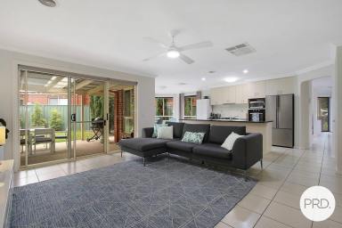 House For Lease - NSW - Thurgoona - 2640 - IMMACULATE FAMILY HOME!  (Image 2)
