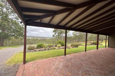 House For Lease - NSW - East Seaham - 2324 - CHARMING HOME WITH  RIVER VIEWS!!  (Image 2)