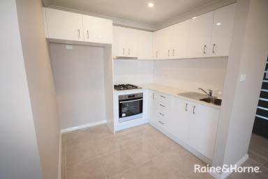 House For Lease - NSW - South Nowra - 2541 - Modern Duplex  (Image 2)